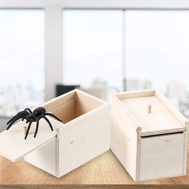 Buvala™-Super Funny Crazy Prank Gift Box Spider